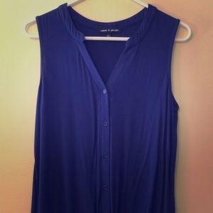 Sleeveless blouse